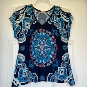 Lavish Cap-Sleeve Cold Shoulder Top - size Medium